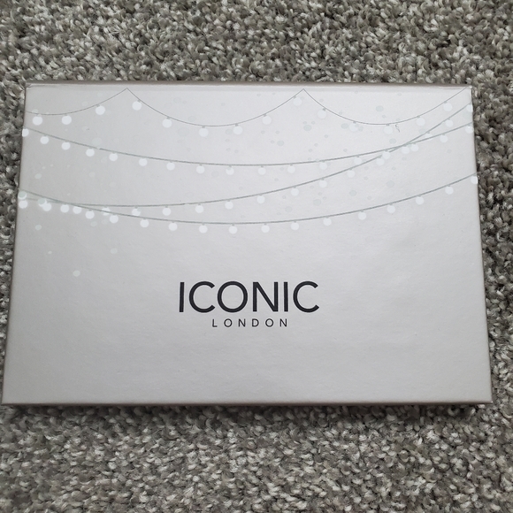 Iconic London Face Palette - Picture 1 of 4